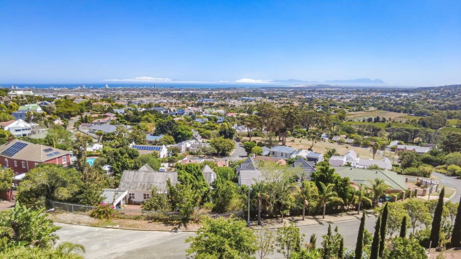 4 Bedroom Property for Sale in Rome Glen Western Cape